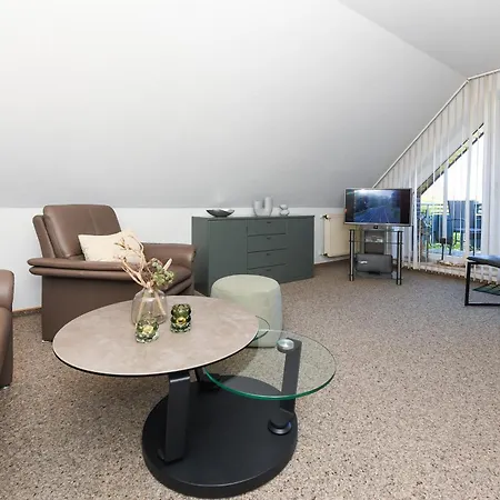 Haus Strandlooper Апартаменты Нойхарлингерзиль