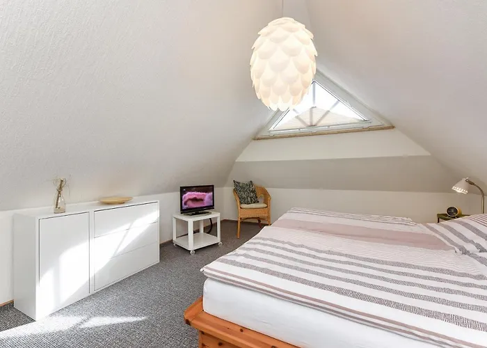 Haus Strandlooper * Нойхарлингерзиль