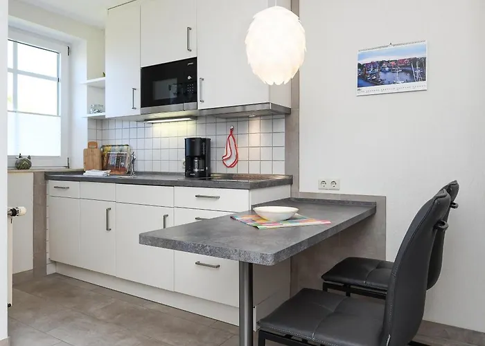 Haus Strandlooper Апартаменты *